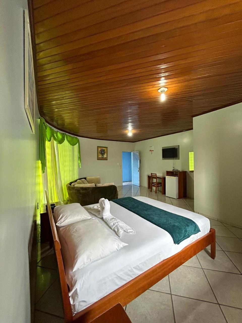Swamy Hotel Cruzeiro do Sul  Habitación foto