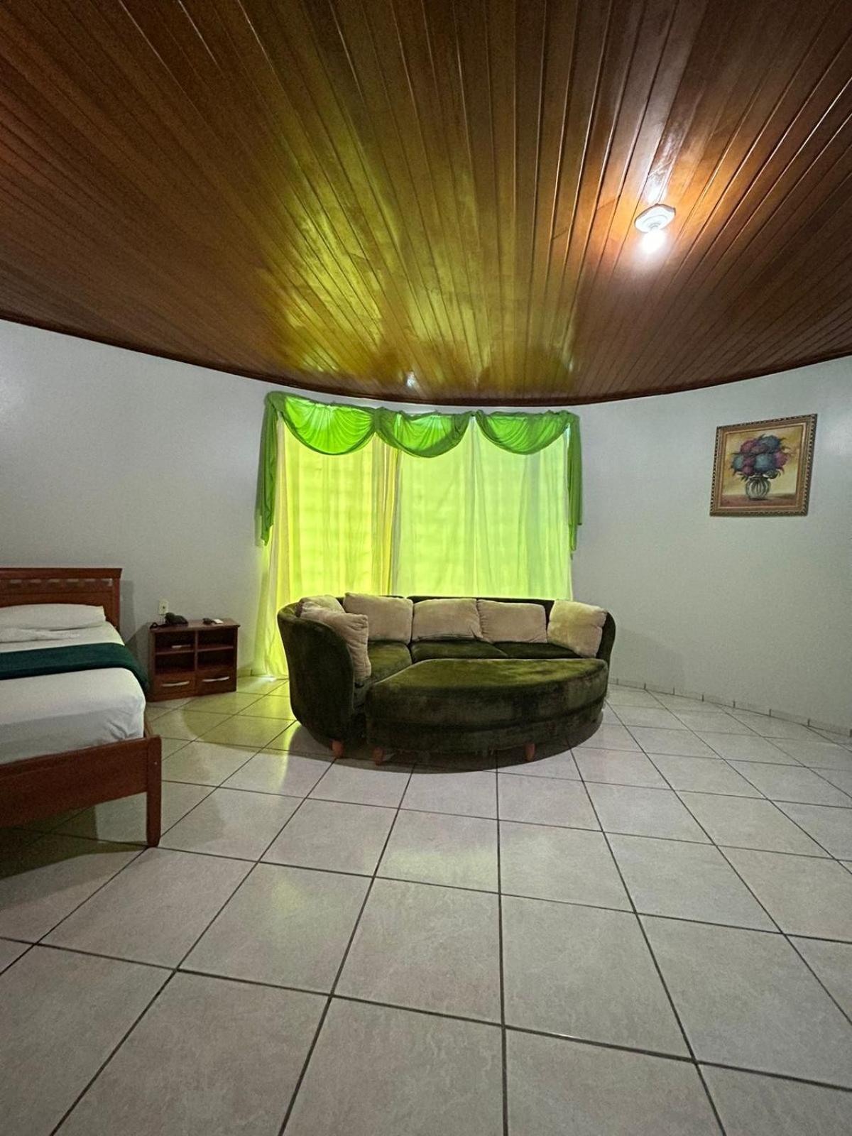Swamy Hotel Cruzeiro do Sul  Habitación foto